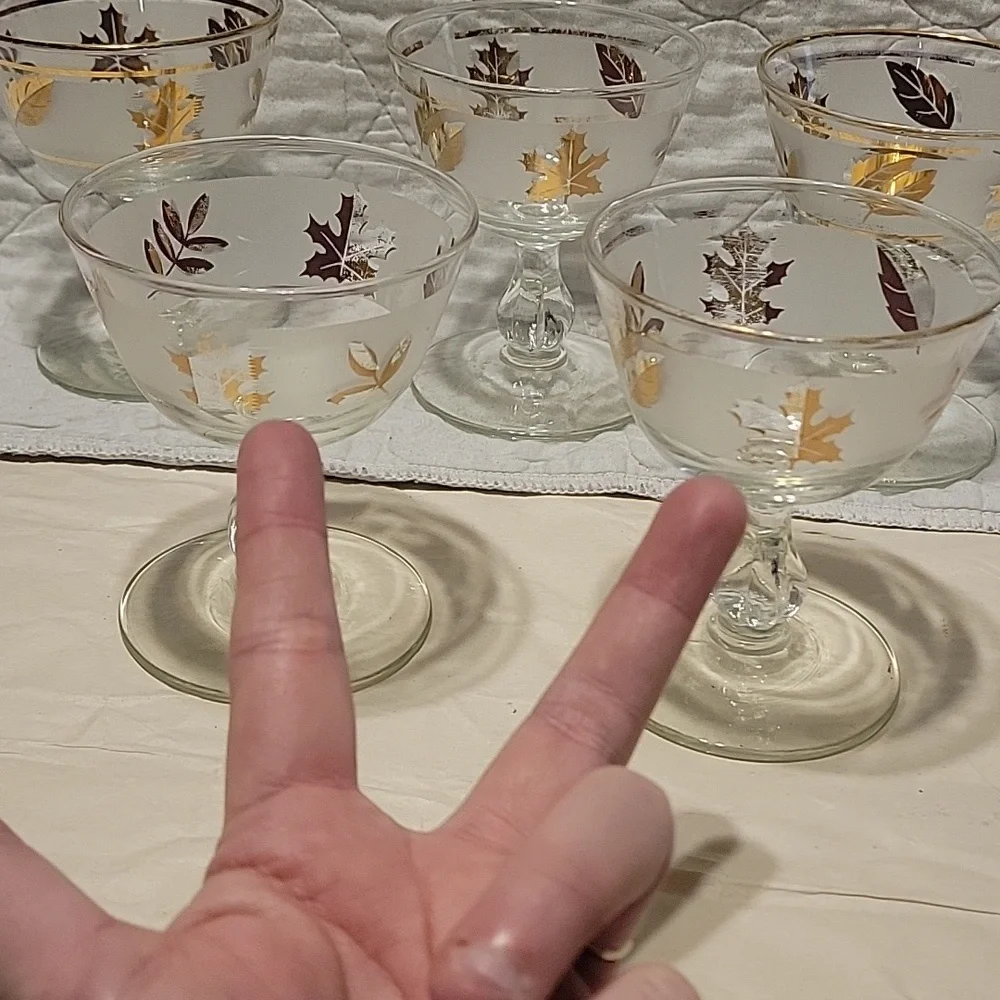 Vintage Libbey Leaf Champagne or Sherbert 4 1/4